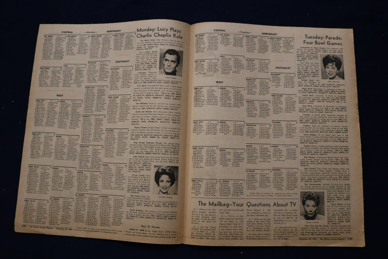 1962 DECEMBER 30 IOWA TV MAGAZINE - CYD CHARISSE COVER - E 23183