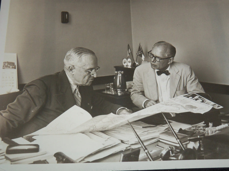 1950'S HARRY S. TRUMAN ORIGINAL PRESS PHOTOS LOT OF 2 - 8x10 - #43