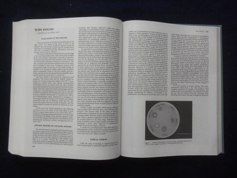 1992 CURRENT SURGICAL THERAPY HARDCOVER BOOK -4TH ED. -JOHN CAMERON MD.- KD 8894