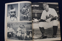 1965 NEW YORK METS MAGAZINE - CASEY STENGEL COVER - E 11908