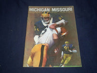 1975 OCT 4 UNIVERITY OF MICHIGAN VS UNIV OF MISSOURI FOOTBALL PROGRAM- ST 1951ZA