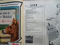 1943 MAY 3 LIFE MAGAZINE - MATCHING DRESS AND PARASOL IN FASHION - L 337