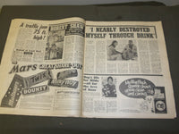 1976 OCTOBER 31 SUNDAY MIRROR NEWSPAPER - STAMPEDE AT SHOWBIZ STABLES - NP 3373
