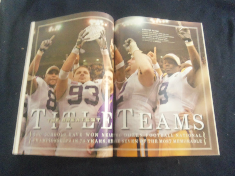 2007 SPORTS ILLUSTRATED MAGAZINE - 75 YEARS OF SEC FOOTBALL SPECIAL - SP 1221X