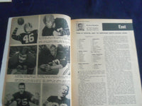 1958 STREET AND SMITH'S FOOTBALL MAGAZINE - BOB WHITE OF OHIO STATE - ST 659Y