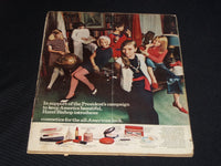 1967 MAY PHOTOPLAY MAGAZINE - LUCI & PAT WEDDING FRONT COVER - E 871