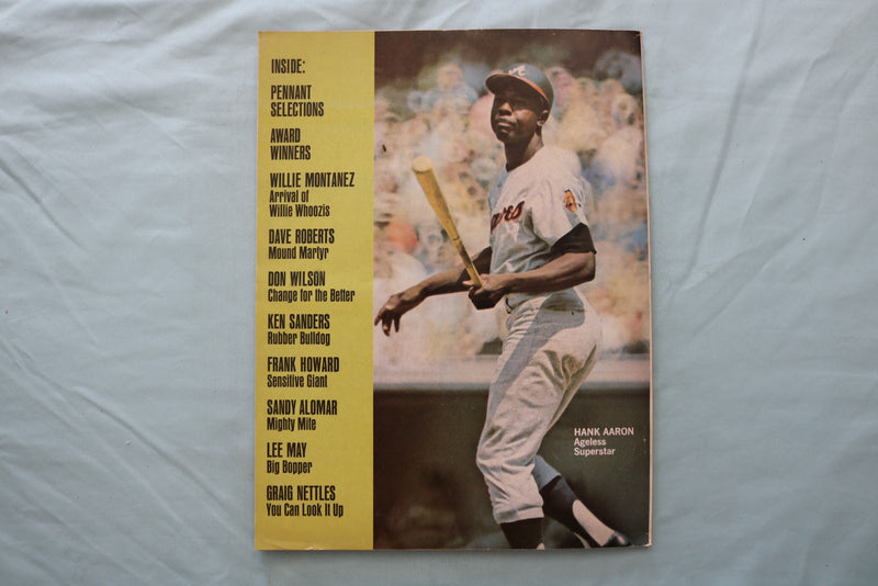 1972 BASEBALL YEARBOOK MAGAZINE - VIDA BLUE-ROBERTO CLEMENTE COVER - E 26730