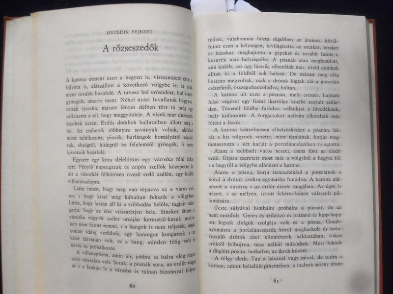 1957 A HAZUG KATONA HARDCOVER BOOK BY TOROK SANDOR - HUNGARIAN TEXT - KD 8956