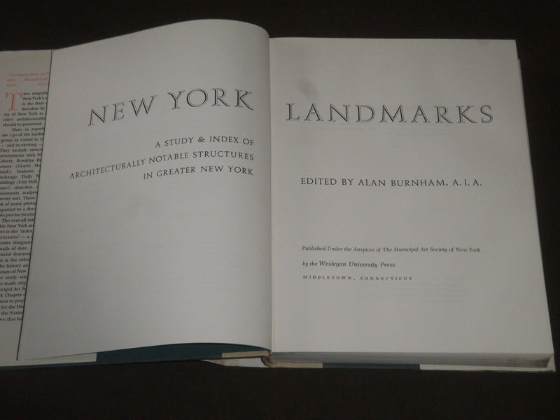 1970 NEW YORK LANDMARKS EDITED BY ALAN BURNHAM BOOK - KD 4085