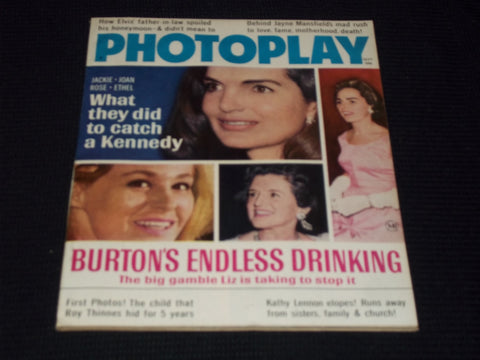 1967 SEPTEMBER PHOTOPLAY MAGAZINE - JACKIE KENNEDY FRONT COVER - E 16641