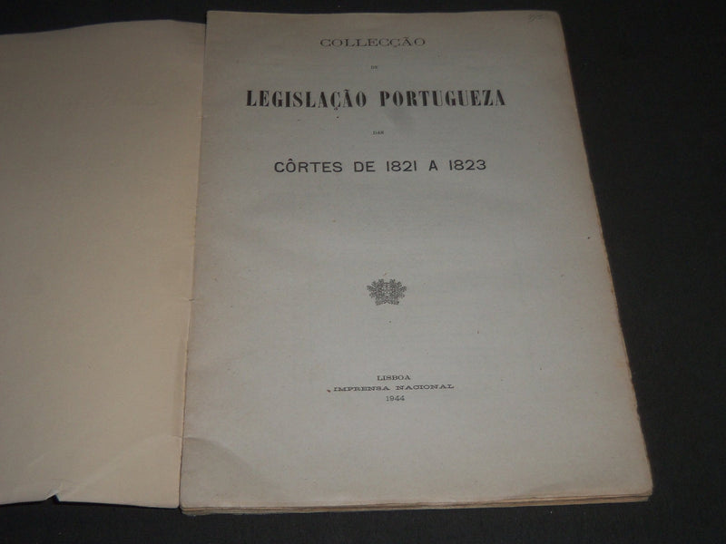 1944 COLLECCADO DE LEGISACAO POTUGUEZA SOFTCOVER BOOK - R 257