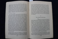 1933 SOVIET RUSSIA 1917-1933 SOFTCOVER BOOK BY VERA MICHELES DEAN - K 1583