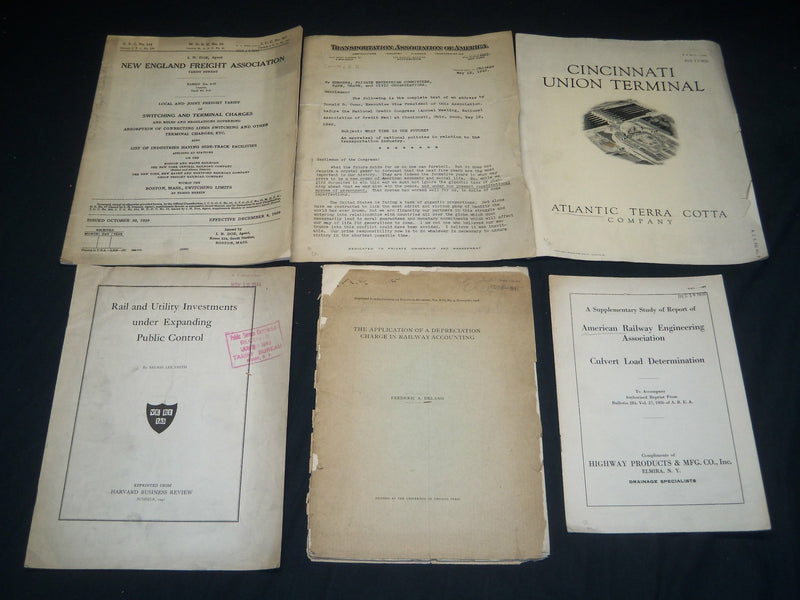 1907-1950 ASSORTED RAILROAD PUBLICATIONS LOT OF 26 ISSUES - J 5402