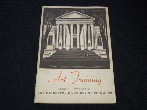 1934-1935 MINNEAPOLIS SCHOOL OF ART - ART TRAINING SOFTCOVER BOOK - J 8040