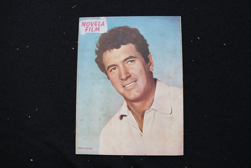 1957 MAY 15 NOVELA FILM MAGAZINE - SOPHIA LOREN-ROCK HUDSON COVER - E 26364