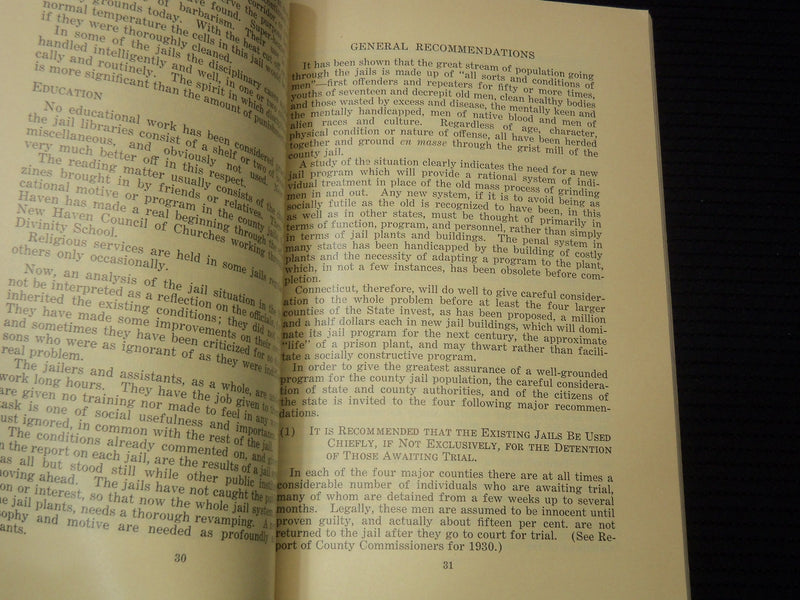 1932 STATE OF CONNECTICUT LEGISLATIVE COMMISSION ON JAILS REPORT - K 2696