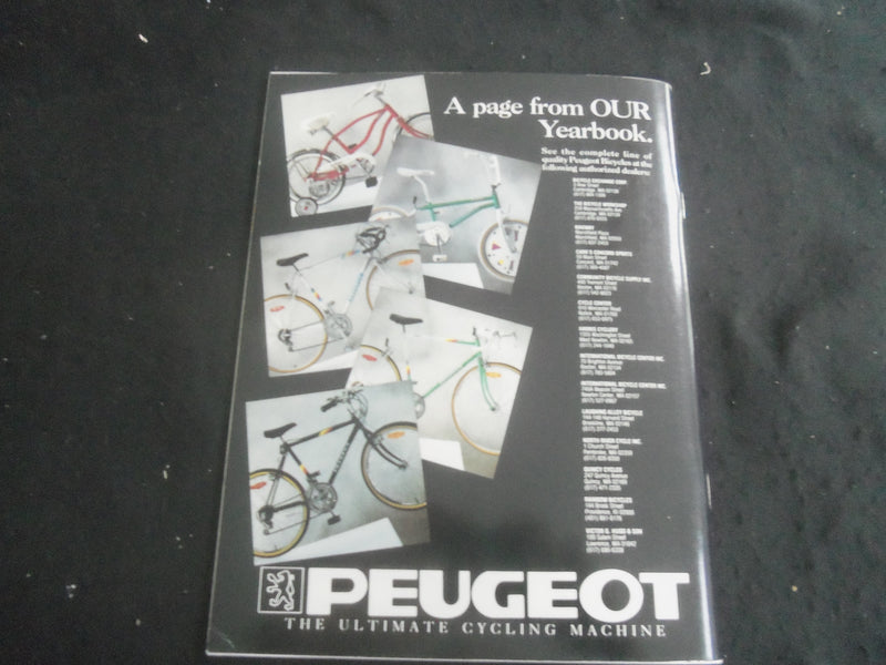 1988 BOSTON RED SOX YEARBOOK - WADE BOGGS - ROGER CLEMENS - B 4077K