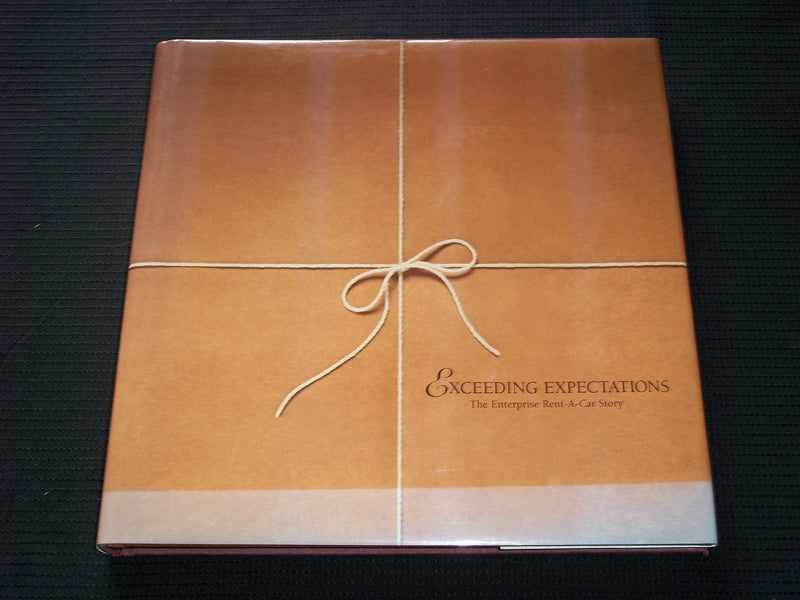 1997 EXCEEDING EXPECTATIONS ENTERPRISE HARDCOVER BOOK - GREAT PHOTOS - R 733S