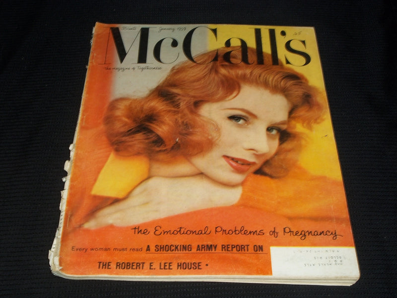 1959 JANUARY MCCALL'S MAGAZINE - NICE FASHION FRONT COVER - E 5932