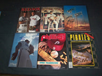 1980'S-1990'S ASSORTED MLB YEARBOOKS & SCORECARDS - LOT OF 15 - O 2814F