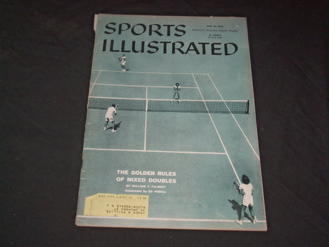 1958 JUNE 30 SPORTS ILLUSTRATED MAGAZINE- GOLDEN RULE OF MIXED DOUBLES -SP 8887