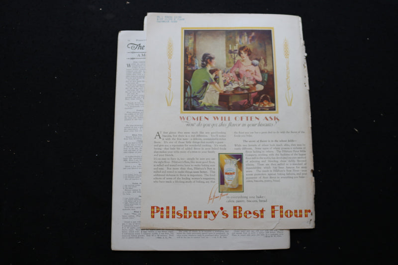 1928 NOVEMBER WOMAN'S WORLD MAGAZINE - WOMAN LOOKING IN MIRROR COVER - E 10366