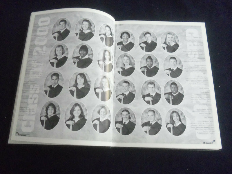 2000 TREASURE CHEST PITTSBURG HIGH SCHOOL YEARBOOK - PITTSBURG, TEXAS - YB 2819
