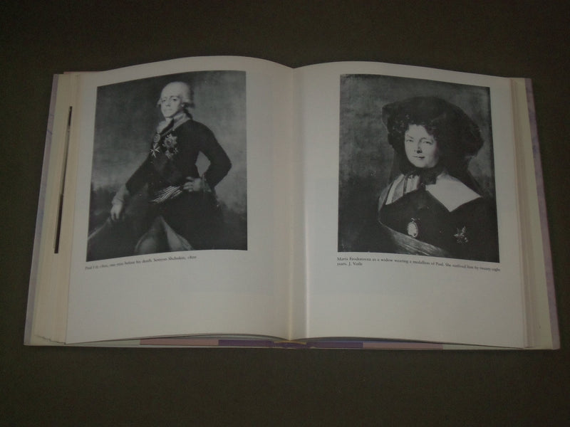 1990 PAVLOVSK THE LIFE OF A RUSSIAN PALACE BOOK BY SUZANNE MASSIE - I 1498