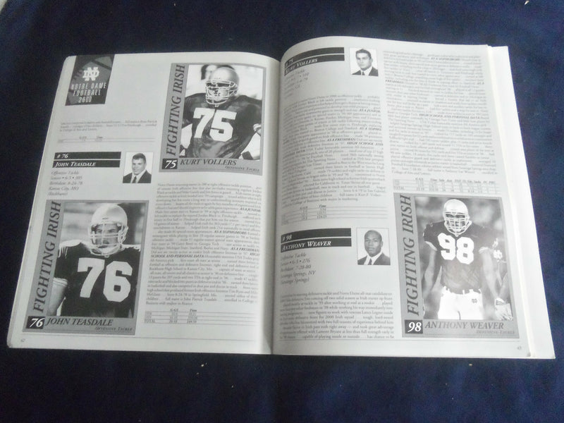 2000 SPRING UNIVERSITY OF NOTRE DAME FOOTBALL PROSPECTUS - SP 1213P