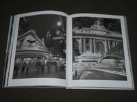 2011 ICONIC NEW YORK BOOK BY CHRISTOPHER BLISS - GREAT PHOTOS - D 119