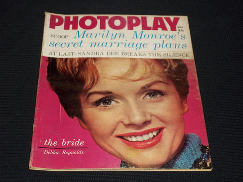 1961 MAY PHOTOPLAY MAGAZINE - DEBBIE REYNOLDS FRONT COVER - E 16721