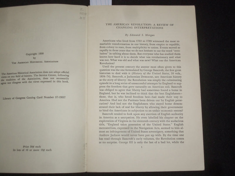 1958 THE AMERICAN REVOLUTION SOFTCOVER BOOK BY EDMUND S. MORGAN - J 9867