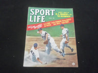 1952 AUGUST SPORT LIFE MAGAZINE - CHICO CARRASQUEL & NELLIE FOX COVER - J 7731
