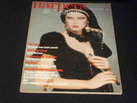 1977 FEBRUARY HARPERS & QUEEN MAGAZINE - NICE FASHION FRONT COVER - E 5597