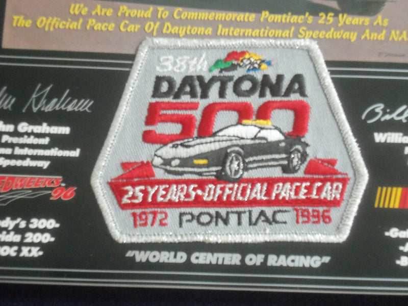 1996 FEB 18 38TH DAYTONA 500 RACING PROGRAM W/PATCH - GREAT PHOTOS - SP 3744I