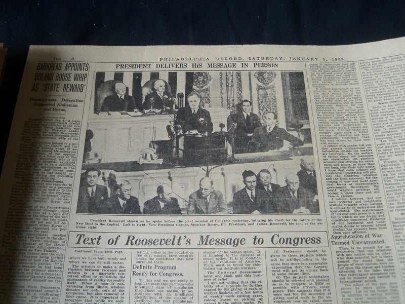 1935 JANUARY 5 PHILADELPHIA RECORD NEWSPAPER - HE'S THE MAN LINDY - NT 7252