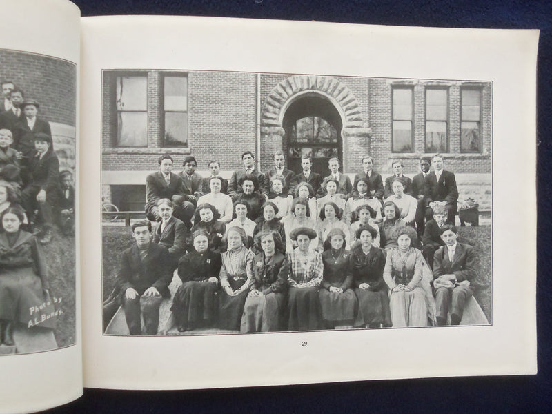 1910 PIERIAN RICHMOND HIGH SCHOOL YEARBOOK - RICHMOND, INDIANA - YB 1925T