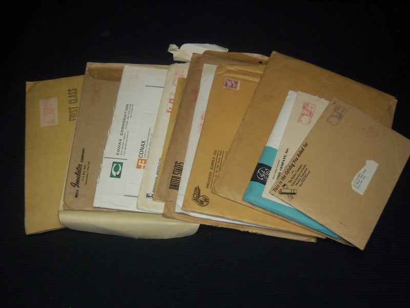 1950'S-1960'S CATALOGS WITH ENVELOPES LOT OF 15 ISSUES - O 2930I