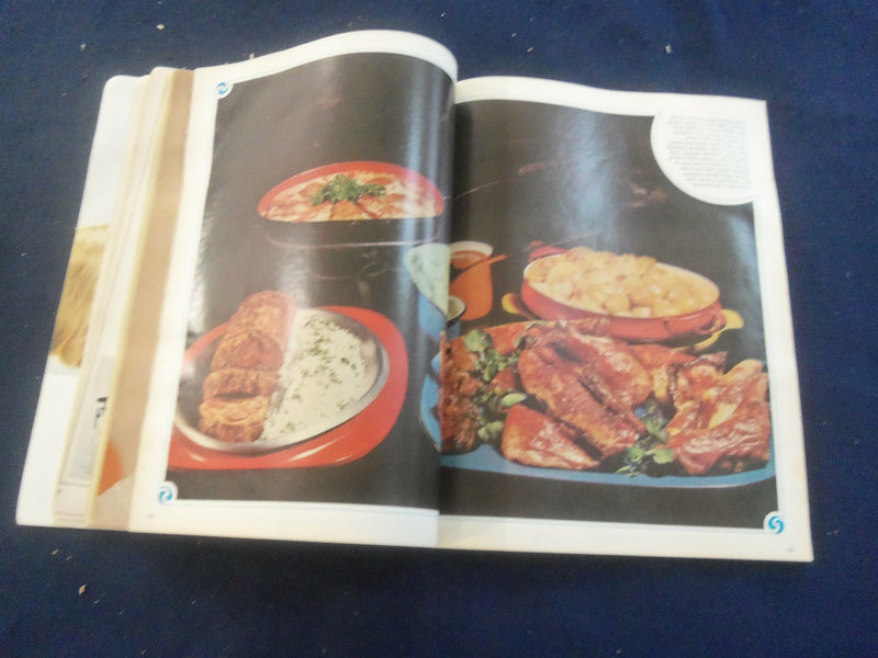 1965 APRIL GOOD HOUSEKEEPING MAGAZINE - NICE COVER, ARTICLES & ADS - F 514D