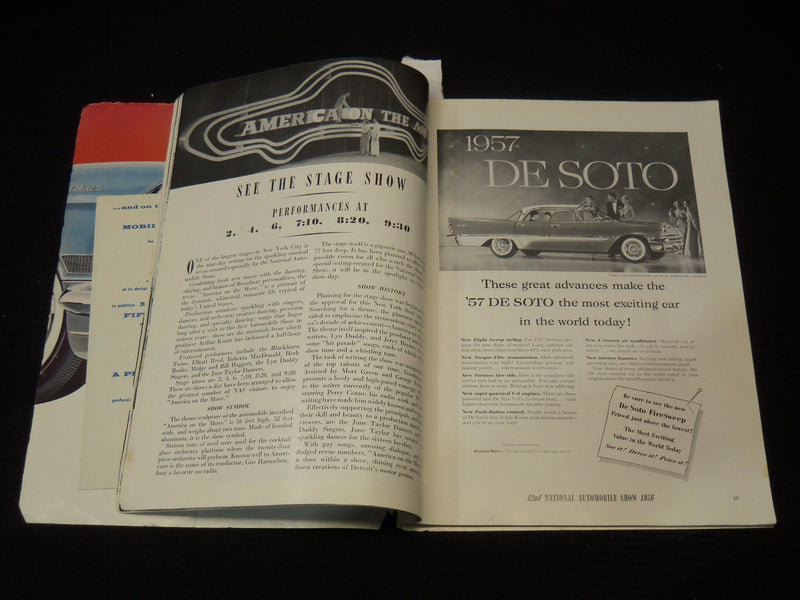 1956 NATIONAL AUTOMOBILE SHOW OFFICIAL PROGRAM - GREAT PHOTOS - K 1295A