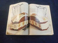 1965 FEBRUARY GOOD HOUSEKEEPING MAGAZINE - NICE COVER, ARTICLES & ADS - F 514C
