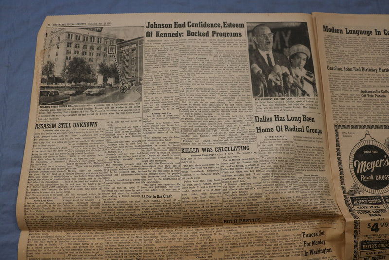 1963 NOV 23 THE JOURNAL-GAZETTE NEWSPAPER - PRESIDENT'S KILLER SEIZED - NP 8546