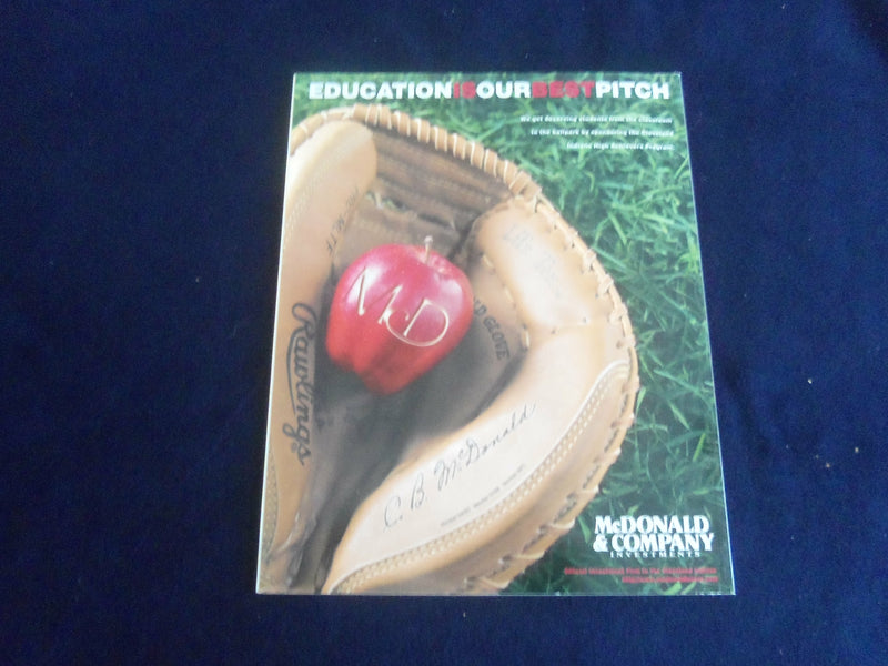 1997 CLEVELAND INDIANS YEARBOOK - ST 7109