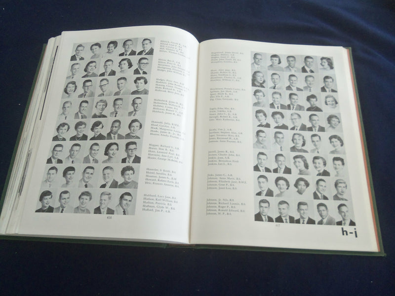 1955 ARBUTUS INDIANA UNIVERSITY YEARBOOK - BLOOMINGTON, INDIANA - YB 2633