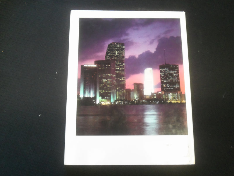 1990 FLORIA - AMERICAN TRAVELER HARDCOVER BOOK - R 735C