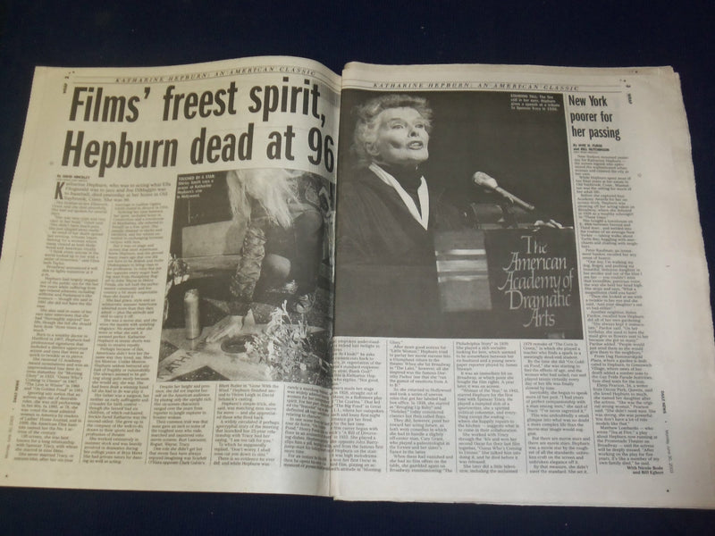 2003 JUE 30 NY DAILY NEWS NEWSPAPER - KATHERINE HEPBURN DIED 1907-2003 - NP 4075