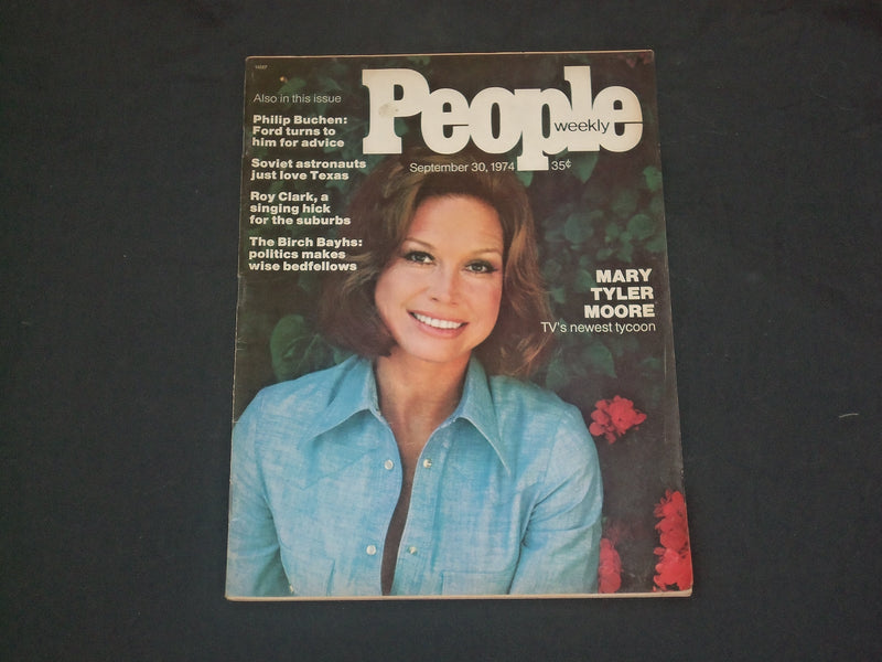 1974 SEPTEMBER 30 PEOPLE MAGAZINE - MARY TYLER MOORE - B 4710