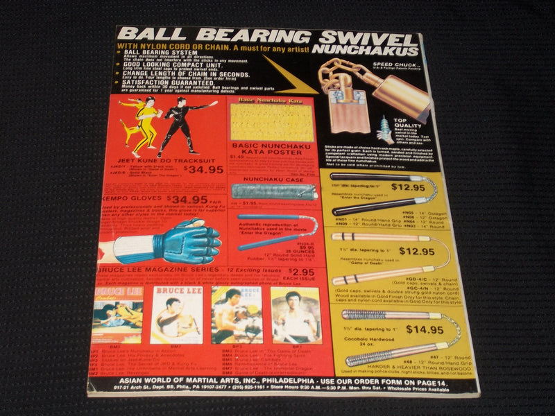 1982 MAY BLACK BELT MAGAZINE - NUNCHUCKS & NIGHTSTICKS FRONT COVER - E 7806