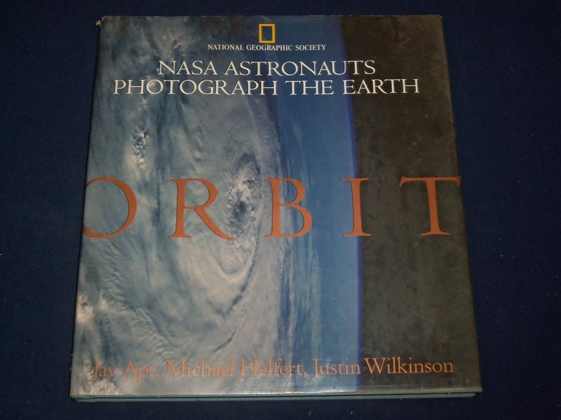 1996 ORBIT NASA ASTRONAUTS PHOTOGRAPH THE EARTH HARDCOVER BOOK - KD 2762