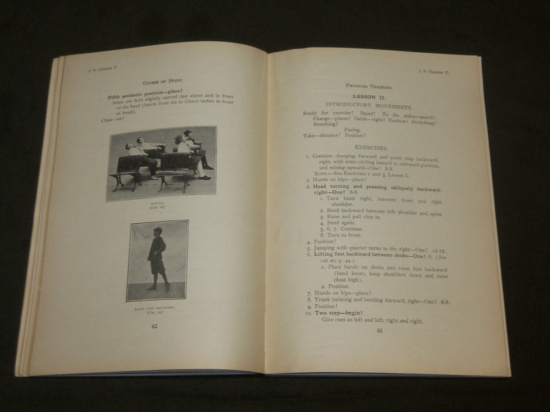 1914 COURSE OF STUDY FOR ELEMENTARY SCHOOLS CITY OF NEWARK - GRAMMAR - J 6146